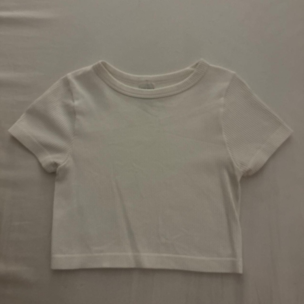 White Ribbed Basic Shirt